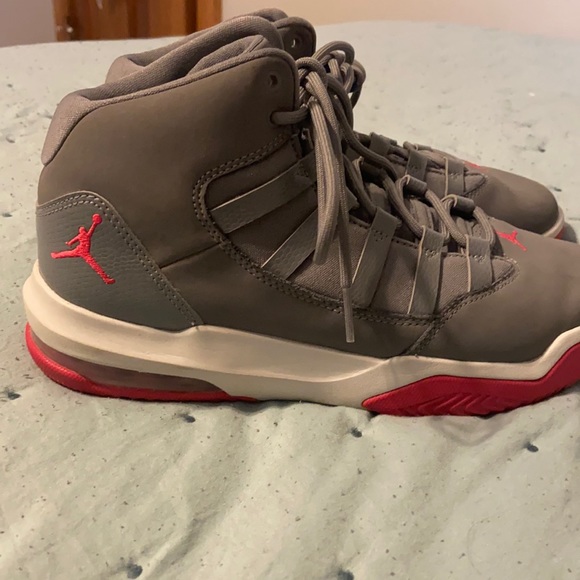 air jordan sneakers - Picture 1 of 2